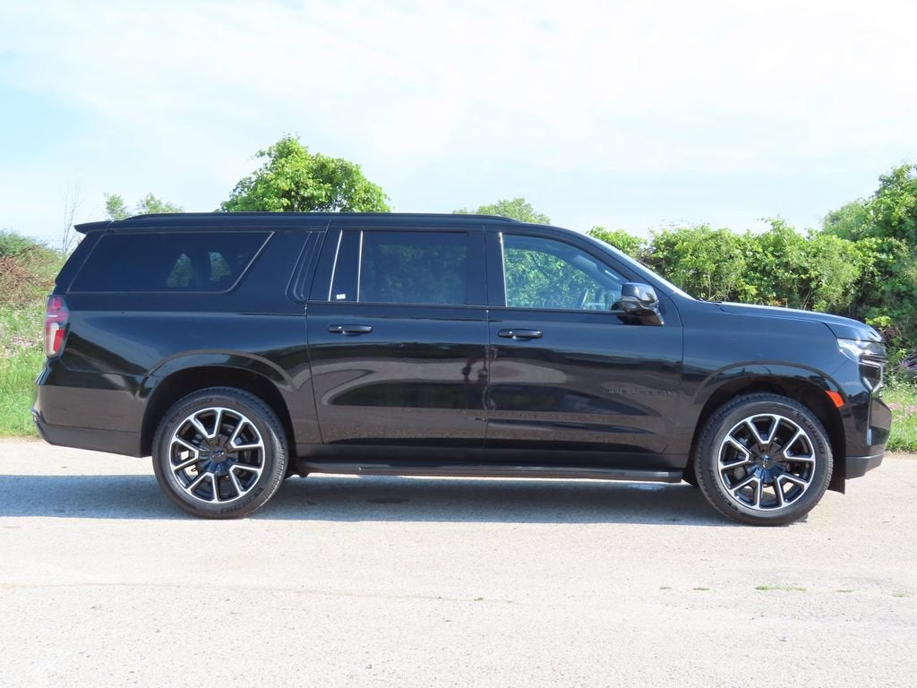2024 Chevrolet Suburban RST