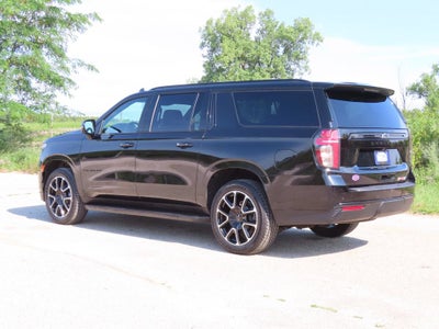 2024 Chevrolet Suburban RST