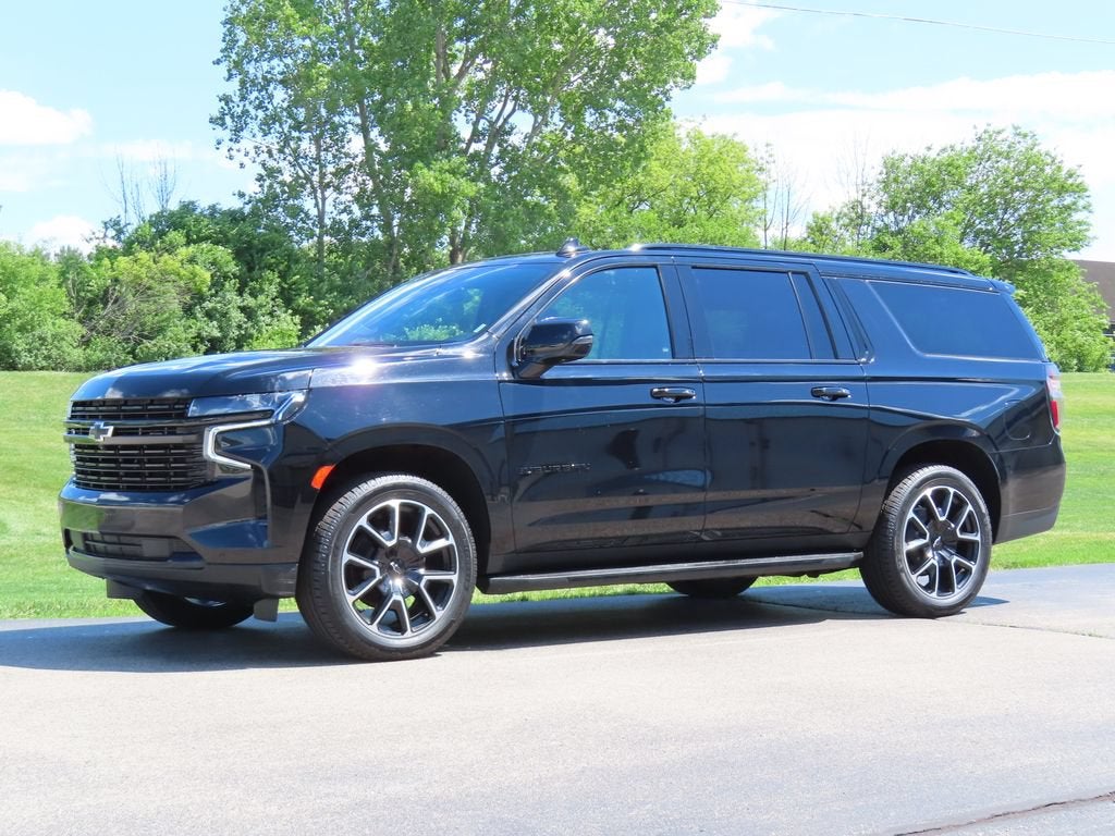 2024 Chevrolet Suburban RST