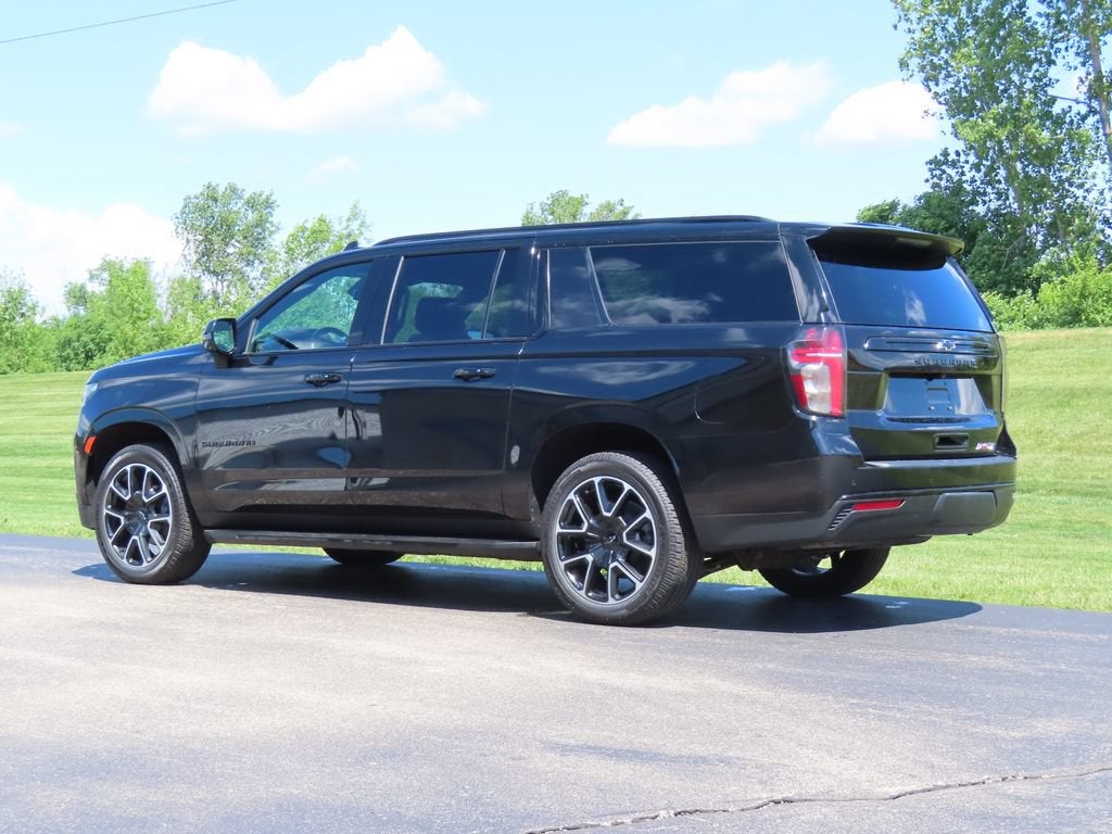 2024 Chevrolet Suburban RST