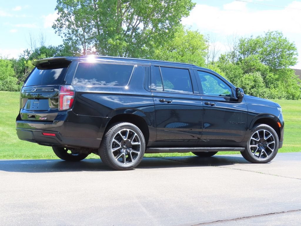 2024 Chevrolet Suburban RST