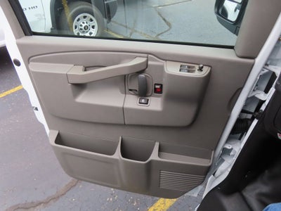 2025 Chevrolet Express Cutaway 3500 1WT