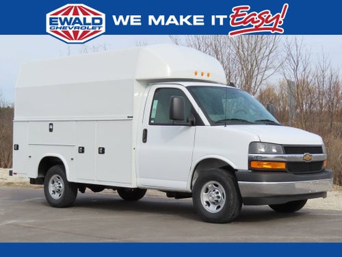 2026 Chevrolet Express Cutaway 3500 1WT