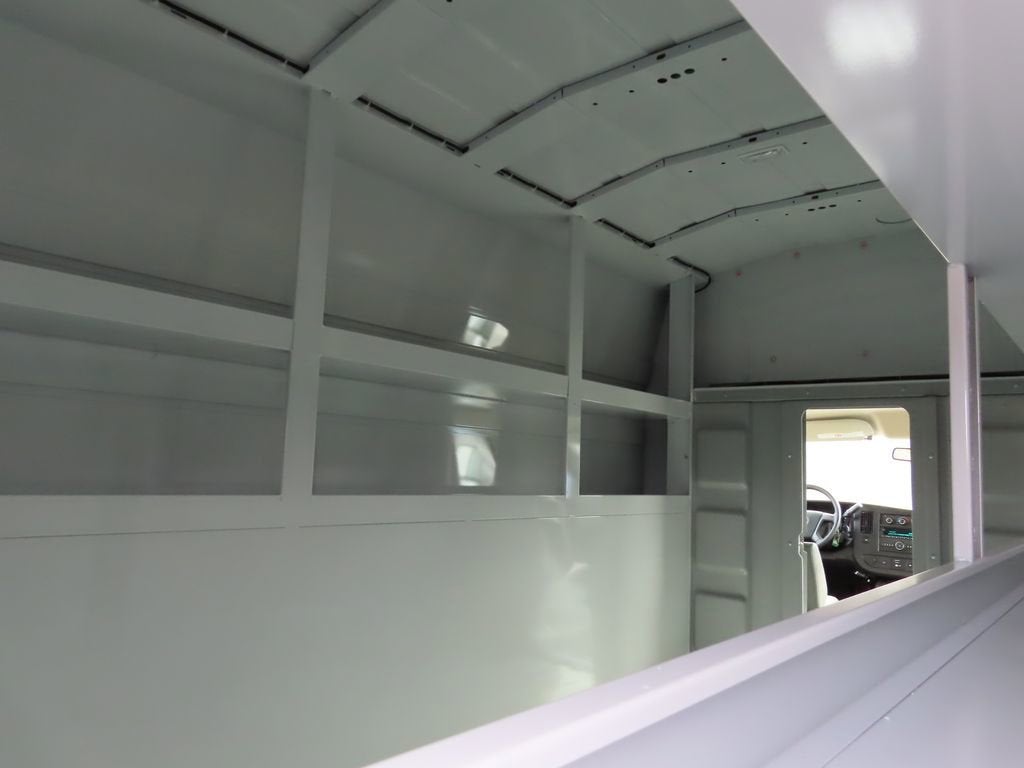 2026 Chevrolet Express Cutaway 3500 1WT