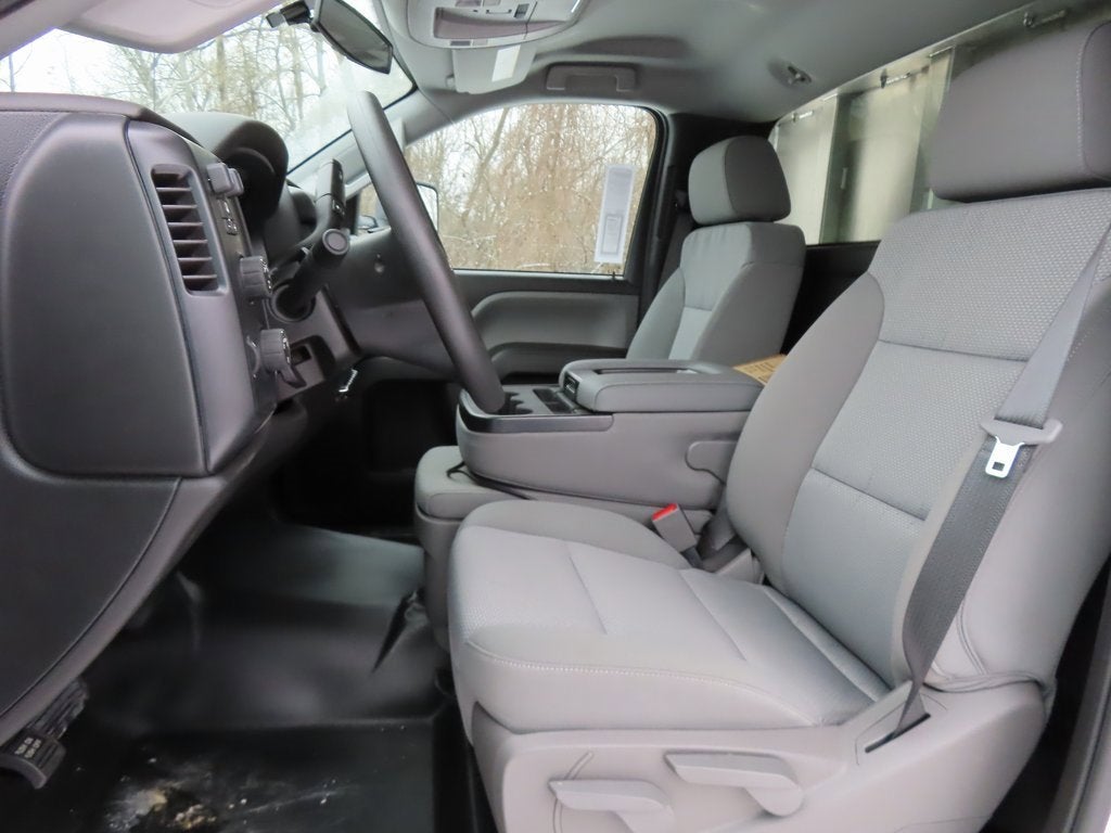 2024 Chevrolet Silverado 5500 HD Work Truck