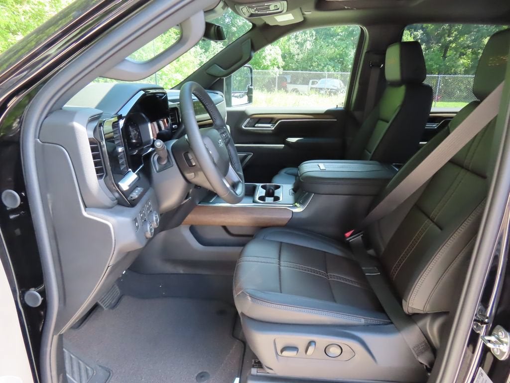 2026 Chevrolet Silverado 3500 HD High Country