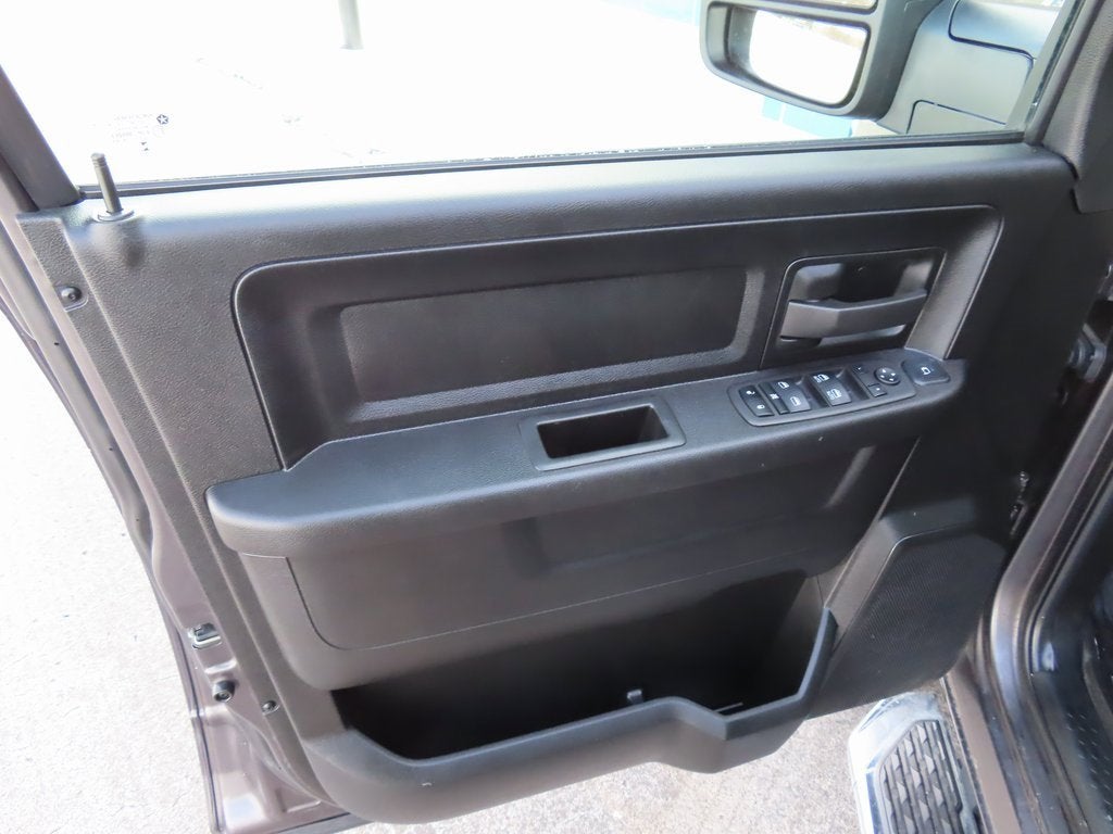 2024 RAM 3500 Tradesman Crew Cab 4x4 6'4" Box