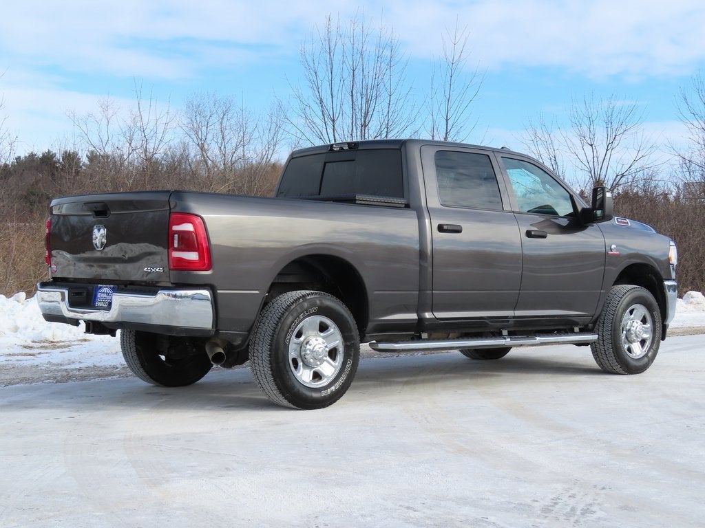 2024 RAM 3500 Tradesman Crew Cab 4x4 6'4" Box