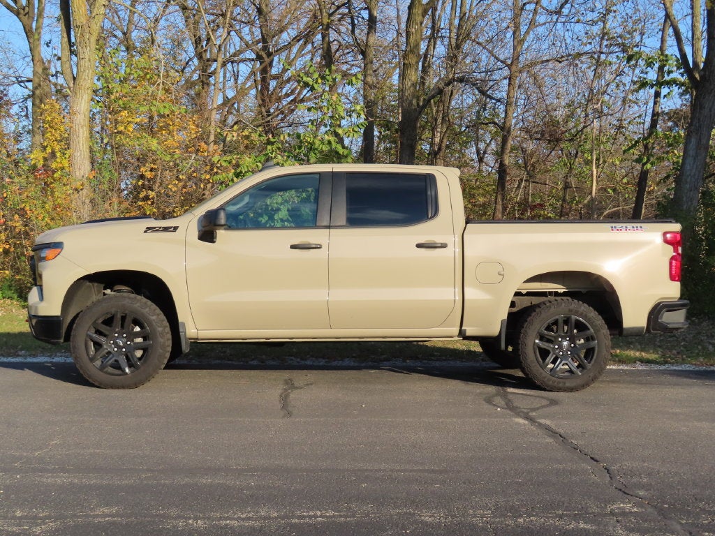 2023 Chevrolet Silverado 1500 Custom Trail Boss