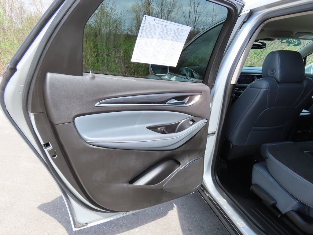 2020 Buick Enclave Essence