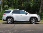 2024 Nissan Pathfinder Platinum 4WD