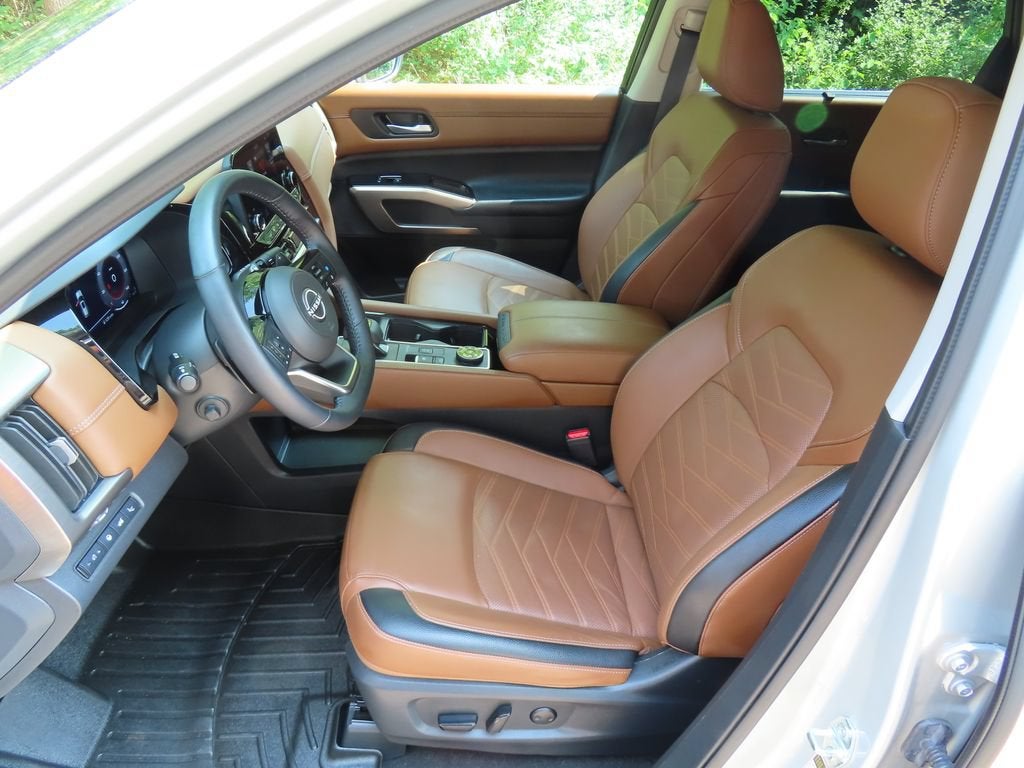 2024 Nissan Pathfinder Platinum 4WD