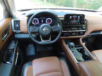 2024 Nissan Pathfinder Platinum 4WD