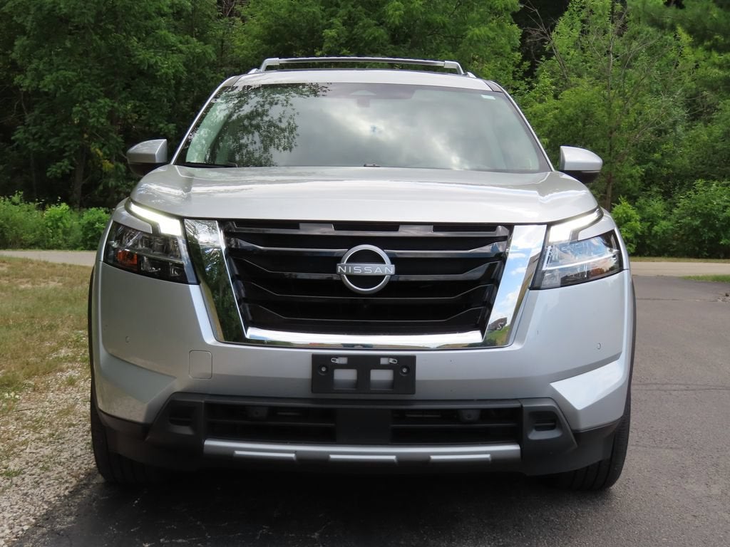 2024 Nissan Pathfinder Platinum 4WD