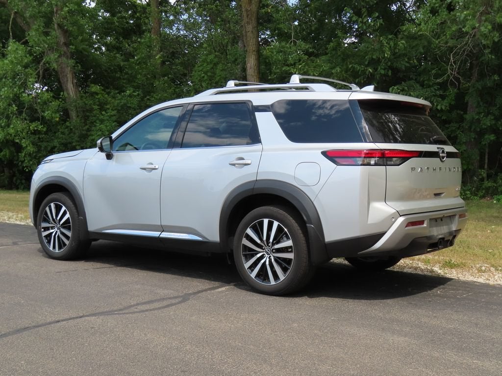 2024 Nissan Pathfinder Platinum 4WD