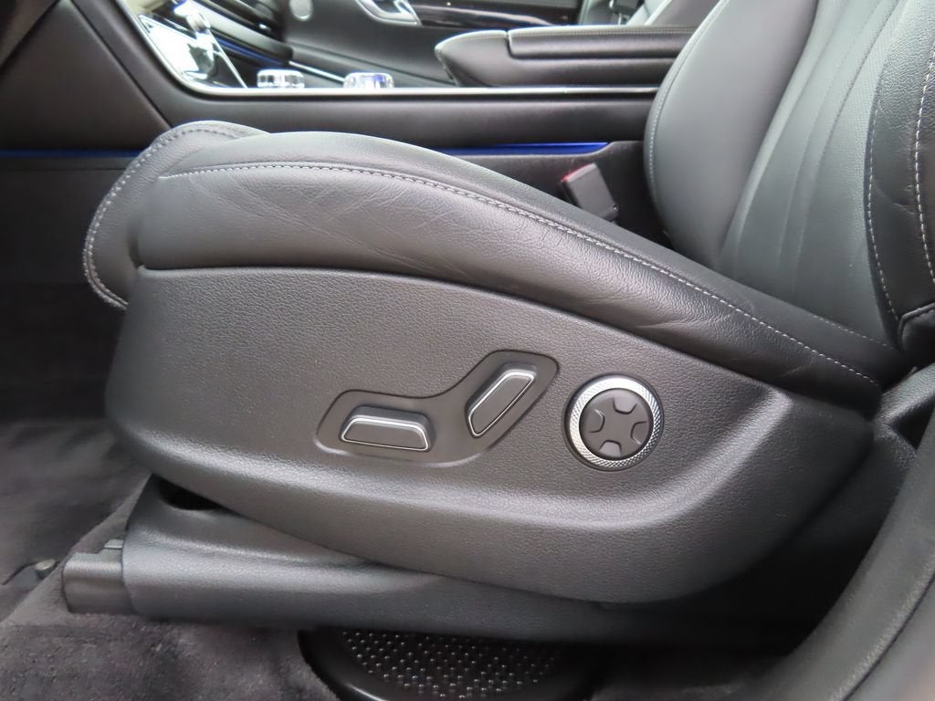 2025 Genesis GV80 2.5T Standard AWD