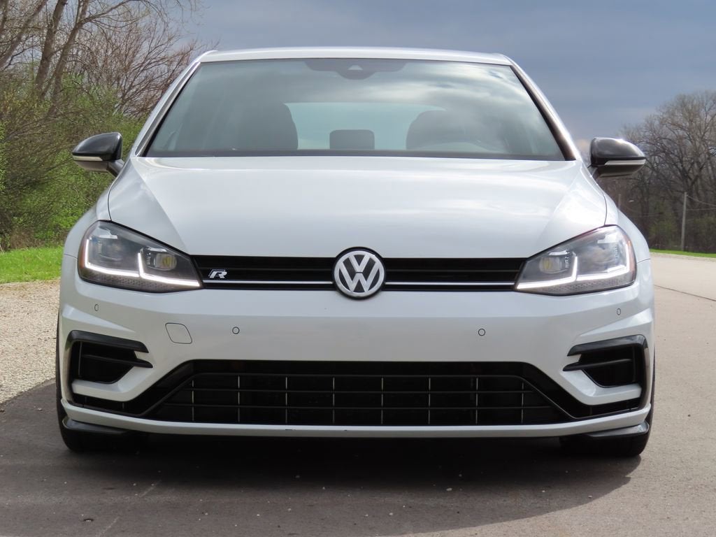 2018 Volkswagen Golf R 2.0T w/DCC & Navigation
