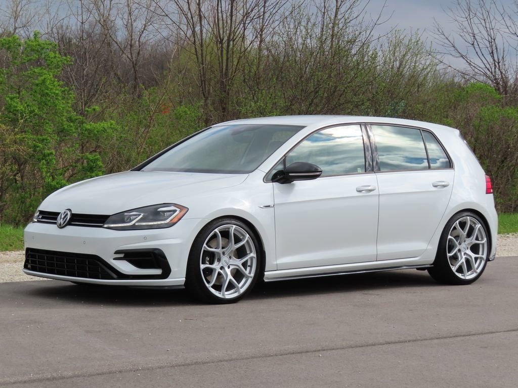 2018 Volkswagen Golf R 2.0T w/DCC & Navigation