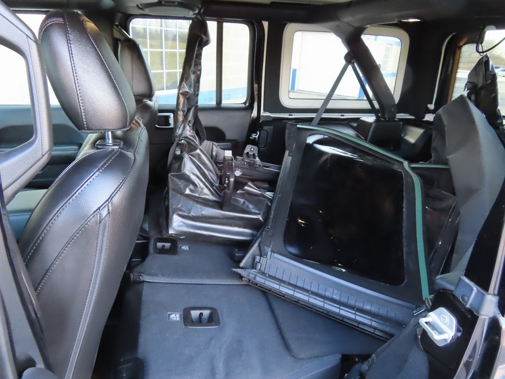 2023 Jeep Wrangler 4-Door Sahara Altitude