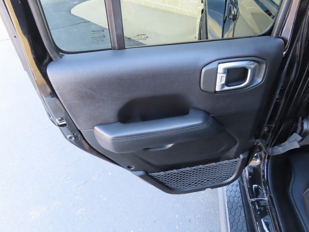 2023 Jeep Wrangler 4-Door Sahara Altitude