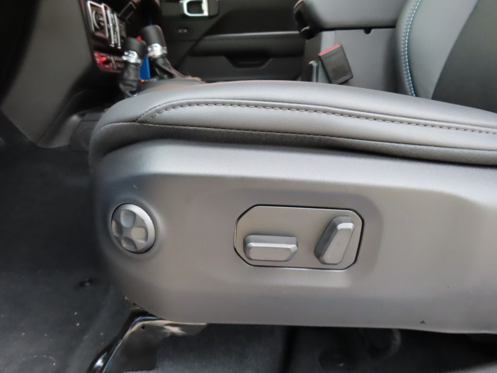 2026 Jeep Wrangler 4-Door Sport