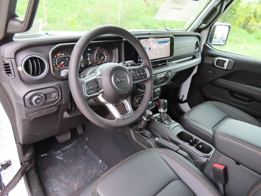 2027 Jeep Wrangler WRANGLER 4-DOOR SAHARA