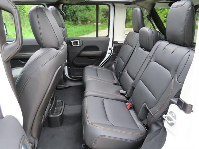 2027 Jeep Wrangler WRANGLER 4-DOOR SAHARA