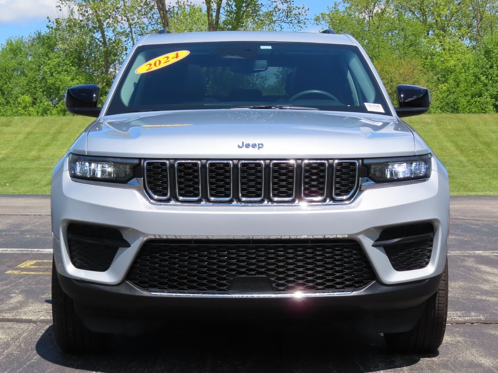 2024 Jeep Grand Cherokee Laredo X 4x4