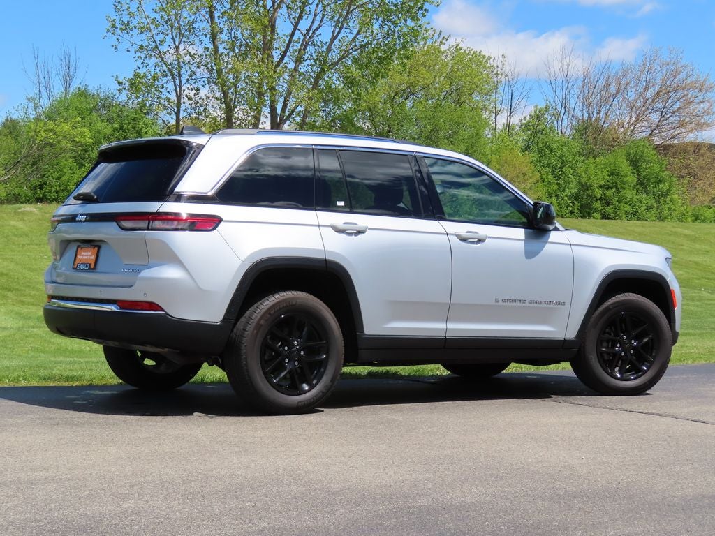 2024 Jeep Grand Cherokee Laredo X 4x4