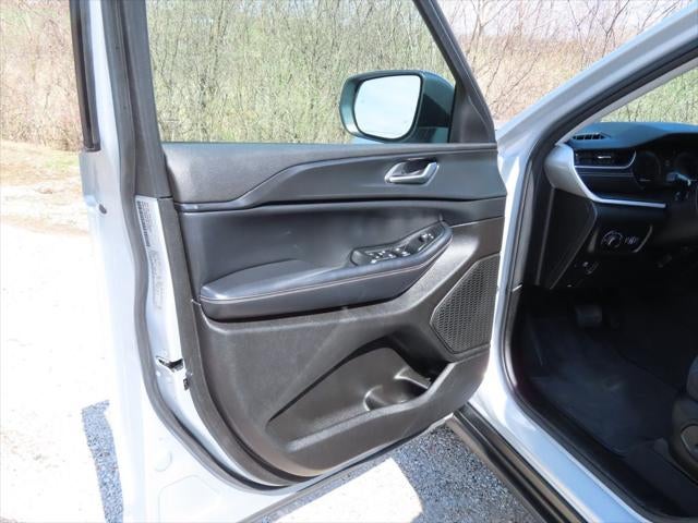 2024 Jeep Grand Cherokee Laredo X 4x4