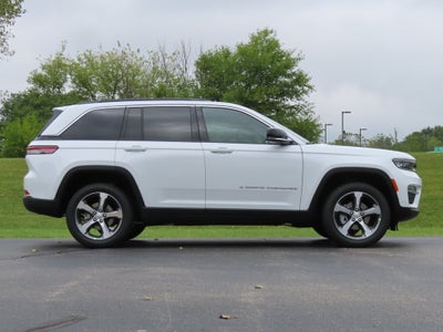 2025 Jeep Grand Cherokee GRAND CHEROKEE LIMITED 4X4