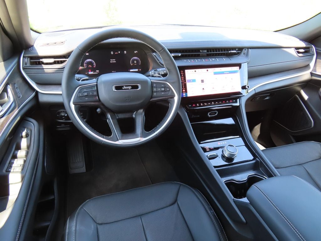 2026 Jeep Grand Cherokee Limited Reserve