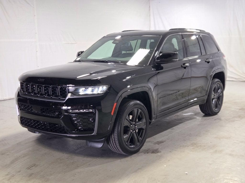 2027 Jeep Grand Cherokee GRAND CHEROKEE LIMITED RESERVE 4X4