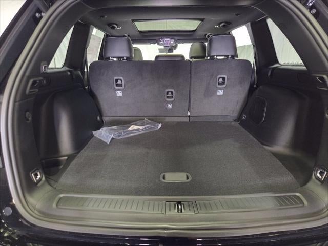 2027 Jeep Grand Cherokee GRAND CHEROKEE LIMITED RESERVE 4X4