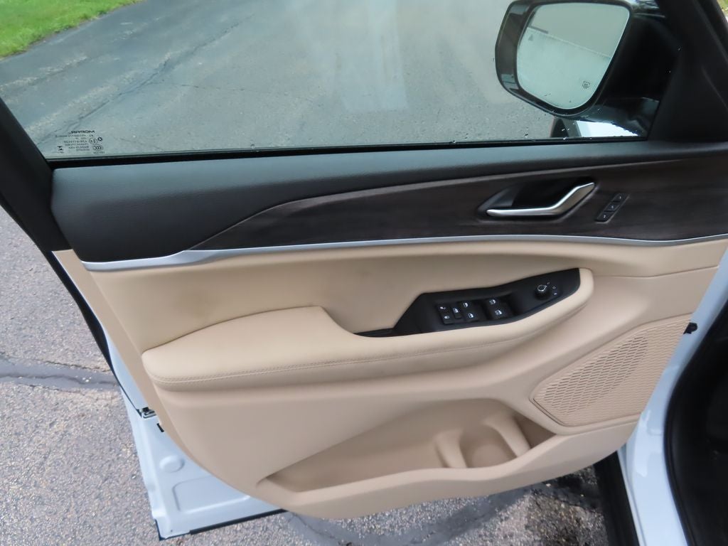 2027 Jeep Grand Cherokee GRAND CHEROKEE LIMITED 4X4