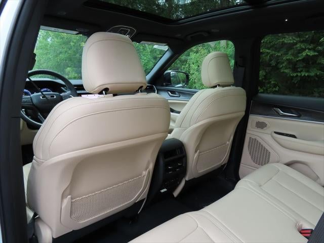 2027 Jeep Grand Cherokee GRAND CHEROKEE LIMITED 4X4