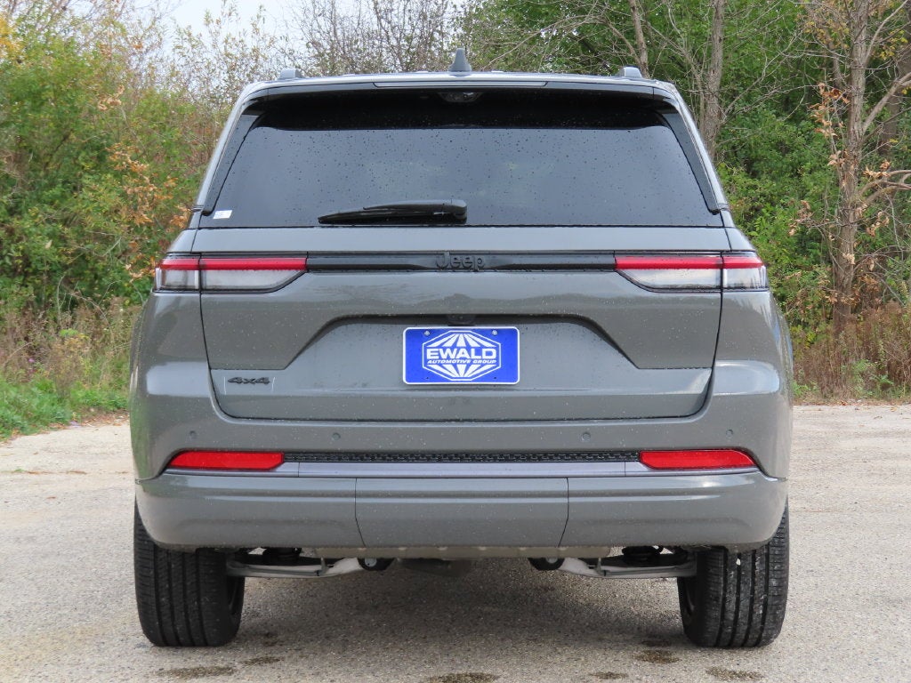 2027 Jeep Grand Cherokee GRAND CHEROKEE LIMITED RESERVE 4X4
