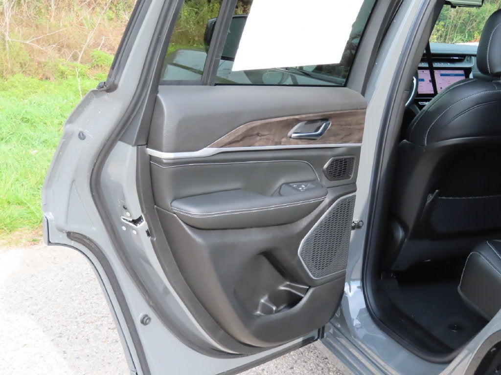 2027 Jeep Grand Cherokee GRAND CHEROKEE LIMITED RESERVE 4X4