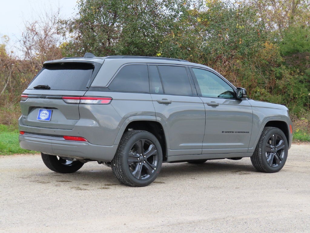 2027 Jeep Grand Cherokee GRAND CHEROKEE LIMITED RESERVE 4X4