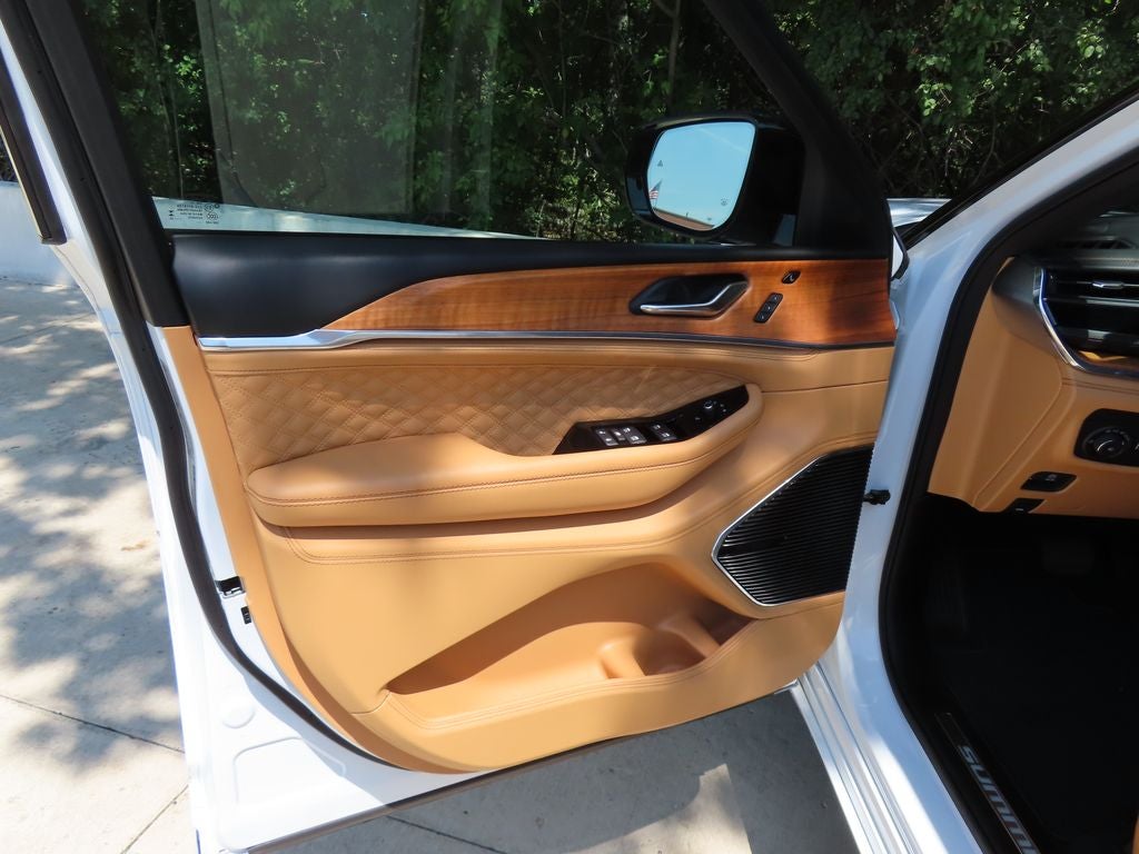 2025 Jeep Grand Cherokee Summit Reserve 4x4