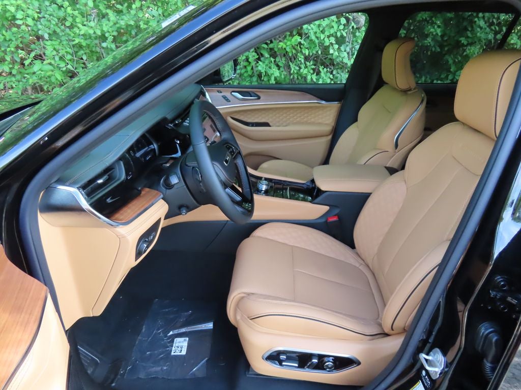 2026 Jeep Grand Cherokee GRAND CHEROKEE SUMMIT 4X4