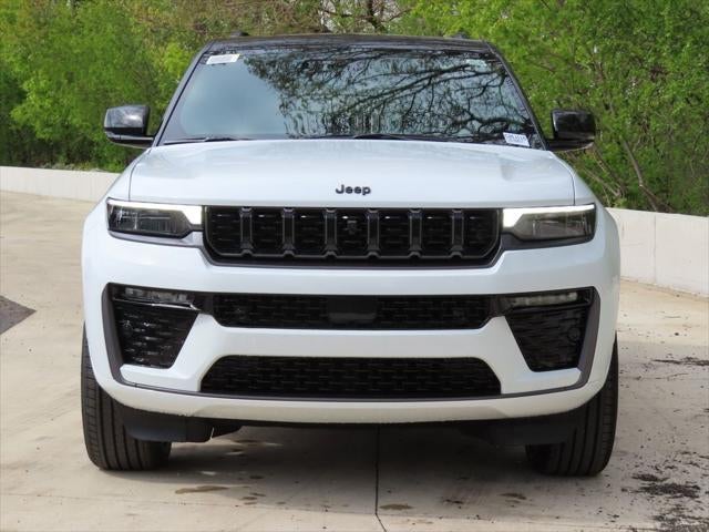 2026 Jeep Grand Cherokee GRAND CHEROKEE SUMMIT 4X4