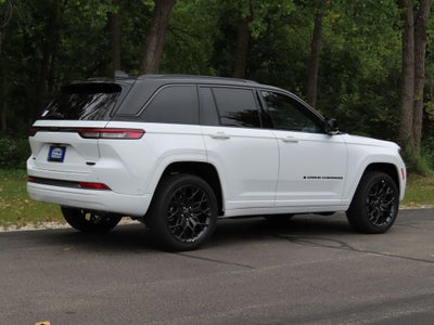 2027 Jeep Grand Cherokee Summit