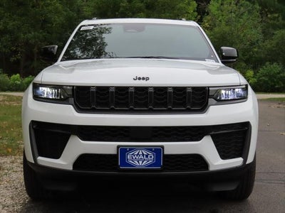 2027 Jeep Grand Cherokee L GRAND CHEROKEE L LAREDO ALTITUDE 4X4