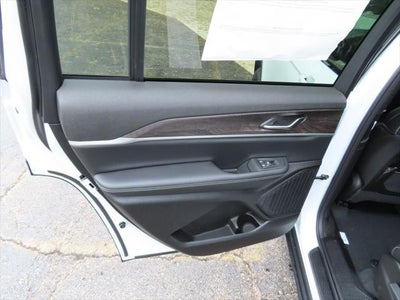 2027 Jeep Grand Cherokee L GRAND CHEROKEE L LAREDO ALTITUDE 4X4