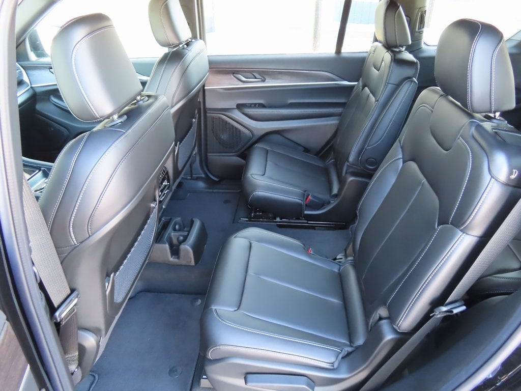 2025 Jeep Grand Cherokee L GRAND CHEROKEE L LIMITED 4X4