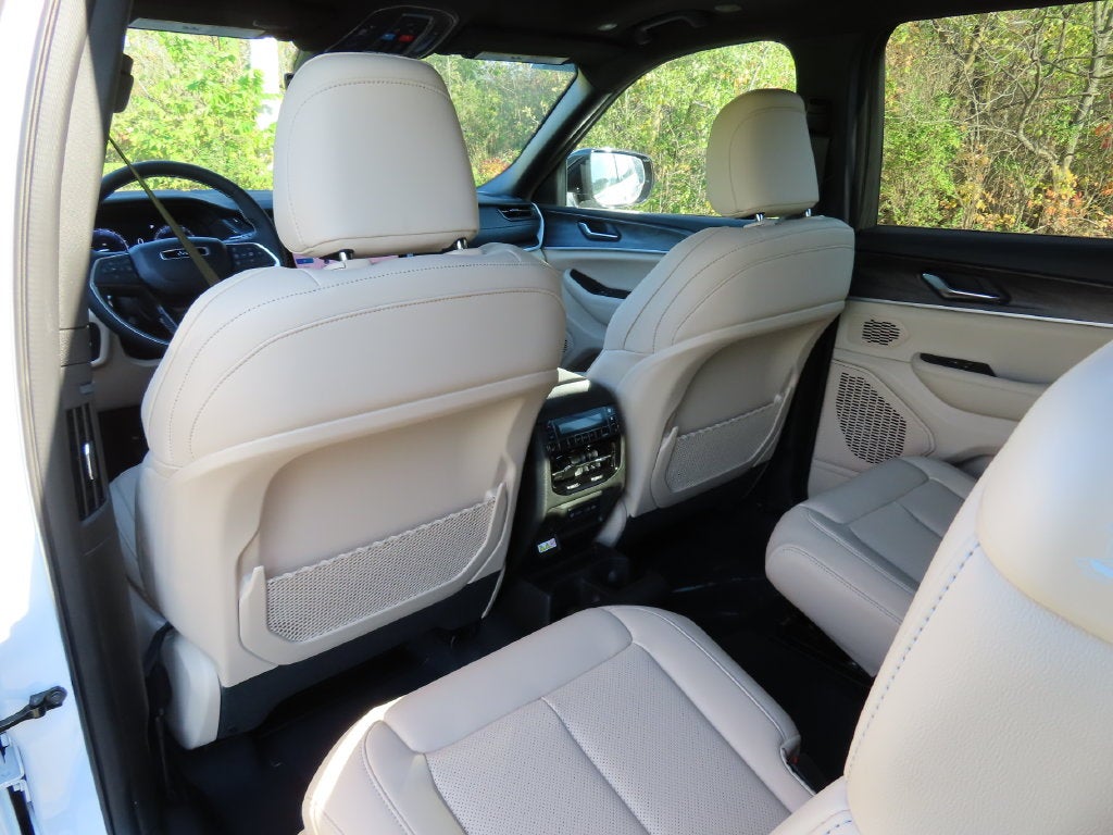 2027 Jeep Grand Cherokee L GRAND CHEROKEE L LIMITED 4X4