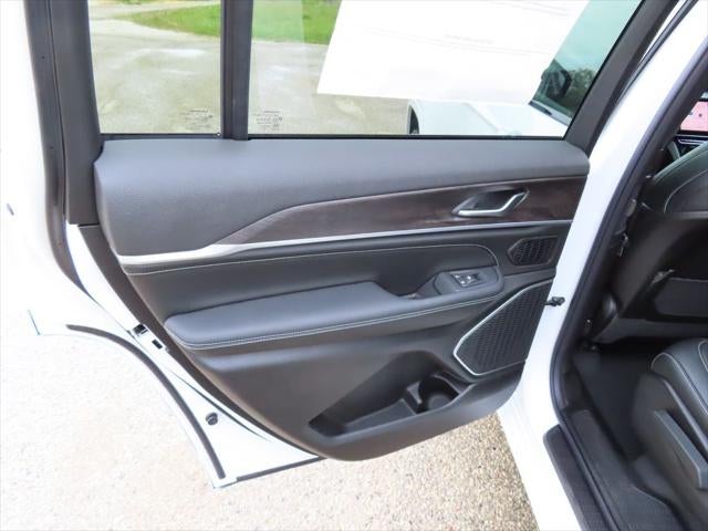 2026 Jeep Grand Cherokee L GRAND CHEROKEE L LIMITED RESERVE 4X4