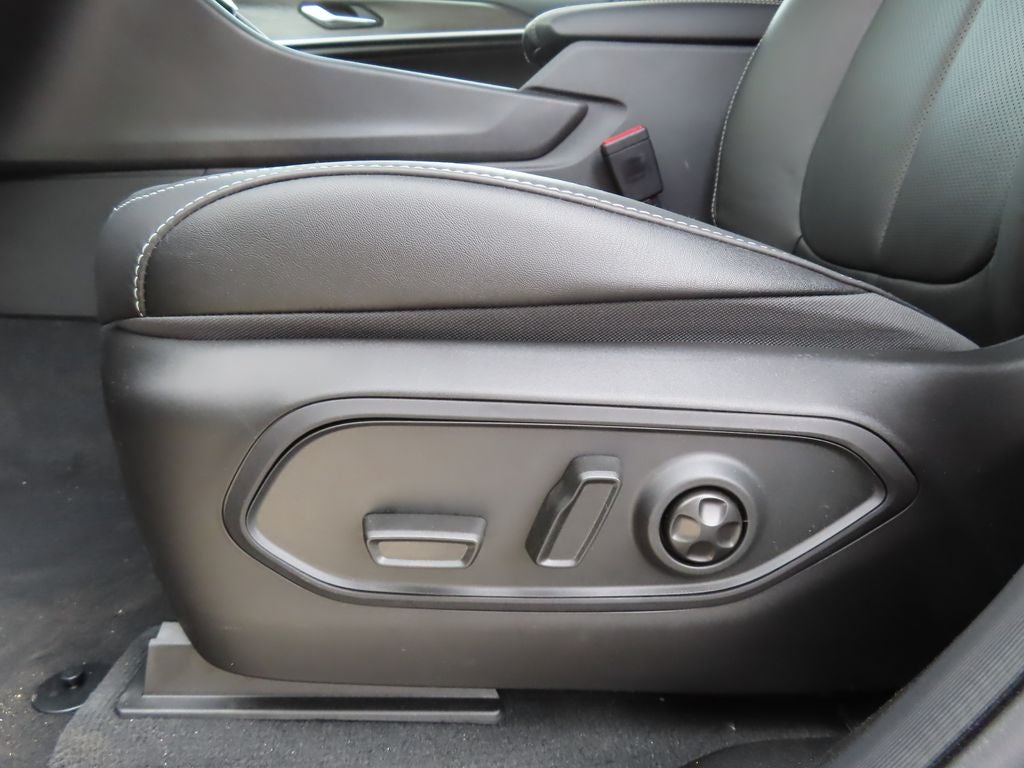 2026 Jeep Grand Cherokee L GRAND CHEROKEE L LIMITED RESERVE 4X4