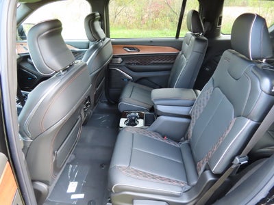 2027 Jeep Grand Cherokee L GRAND CHEROKEE L SUMMIT 4X4